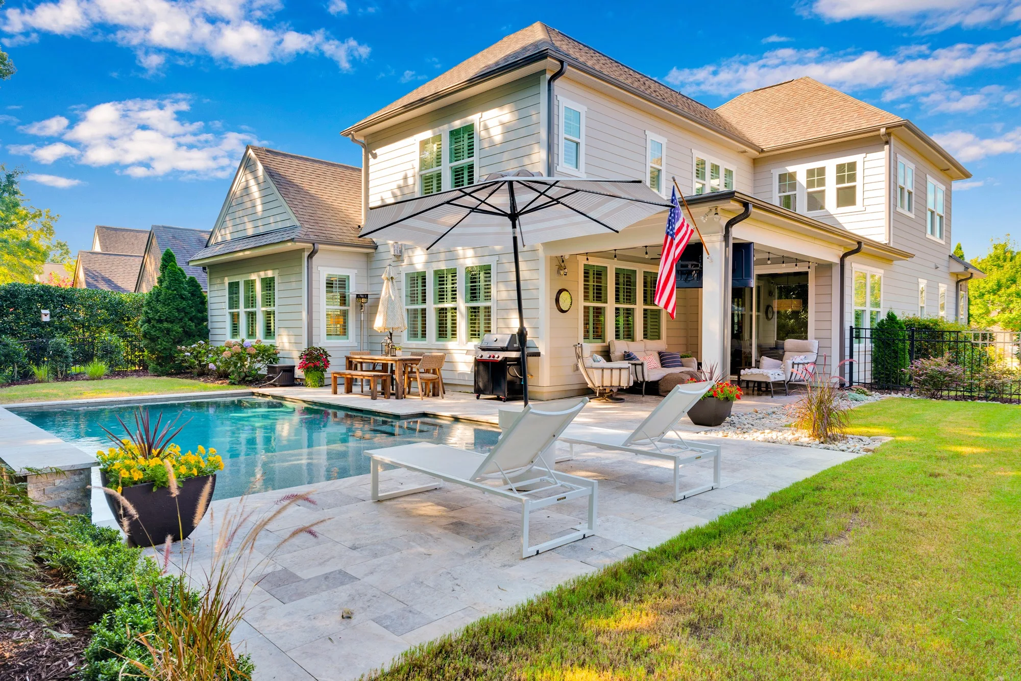 Lakefront Estate in Lake Norman — real estate photography