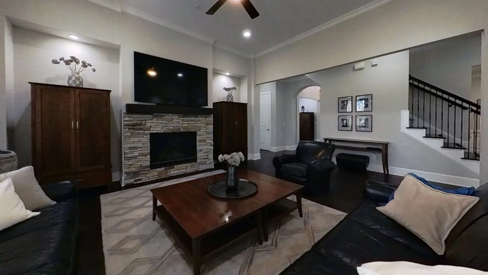 Colonial Revival in Myers Park — real estate photography