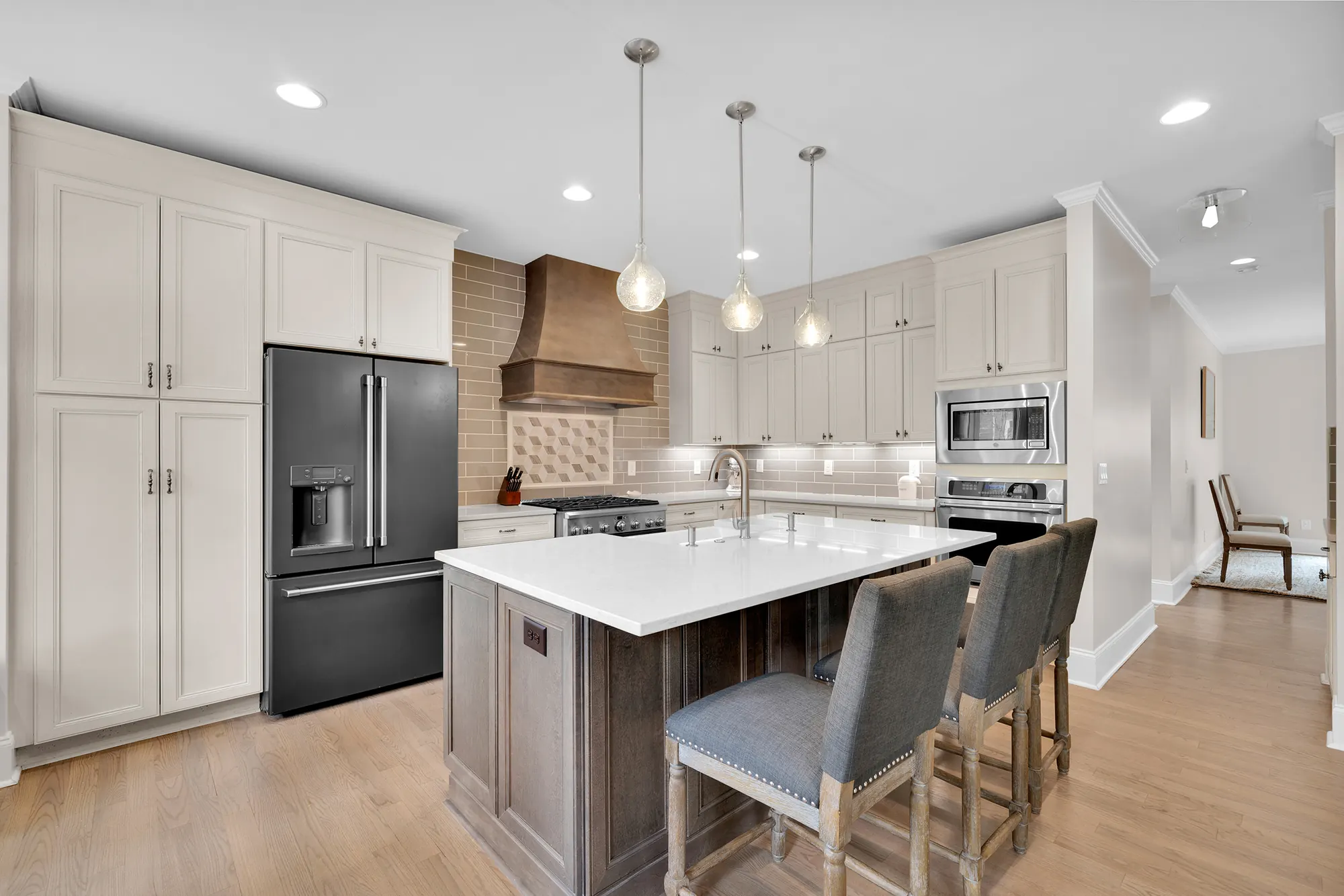 Open Kitchen — real estate photography